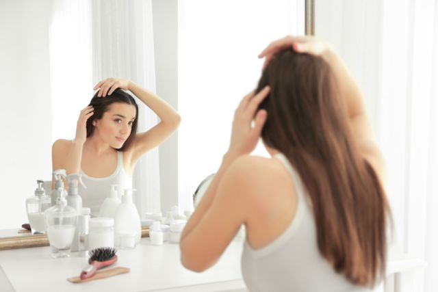 Osłabione włosy i paznokcie – jak o nie prawidłowo dbać?